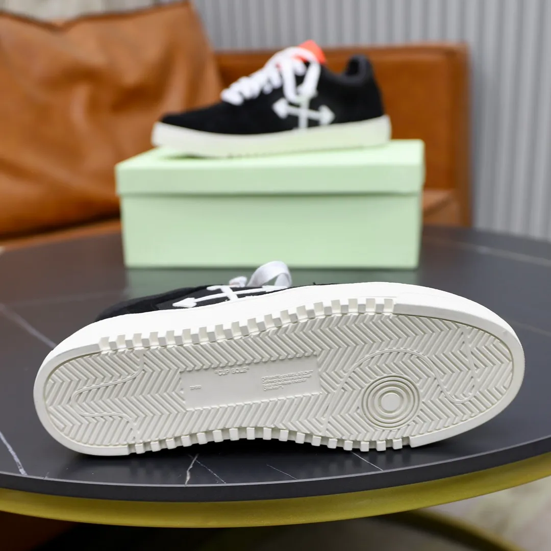 Men's shoes: 462💰💶【off-white】👫 Original one-to-one replica, high-end quality🥳The latest model has not been listed on the official website yet, the top version. Fabric: Imported original leather splicing Lining: Imported breathable mesh Outsole: Original rubber soft, light and wear-resistant Outsole Male 38-44 (customized for 45 and 46)